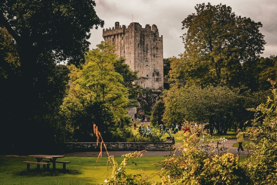 İrlanda'nın ünlü Blarney Kalesi, turist vizesiyle gezilebilecek tarihi mekanlardan biri